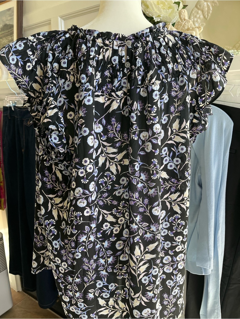 LOFT Black Floral Ruffle-Sleeve Blouse with Lavender & White